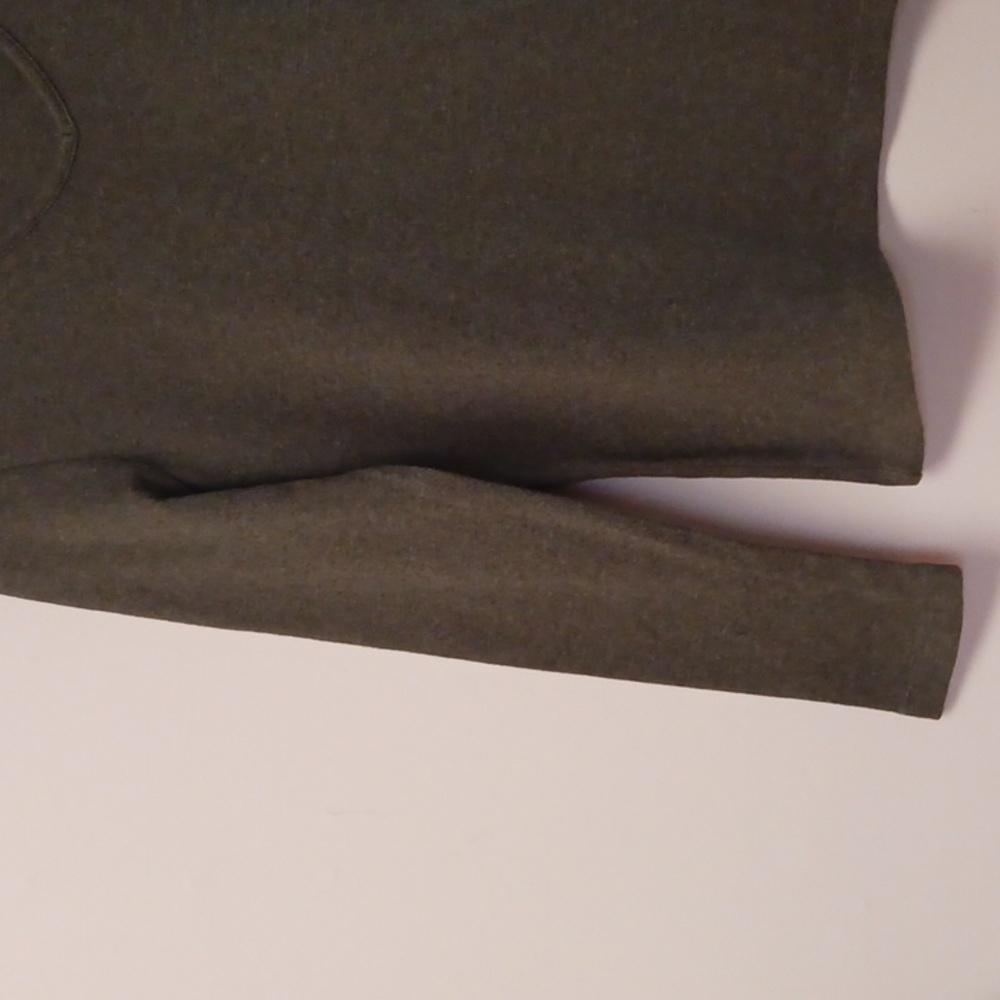 Croft & Barrow Pima Cotton V-neck Long Sleeve Top Size PS - Picture 3 of 10
